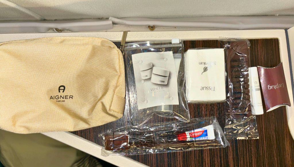 Sri Lankan Airlines Toiletries Provided On Business Class