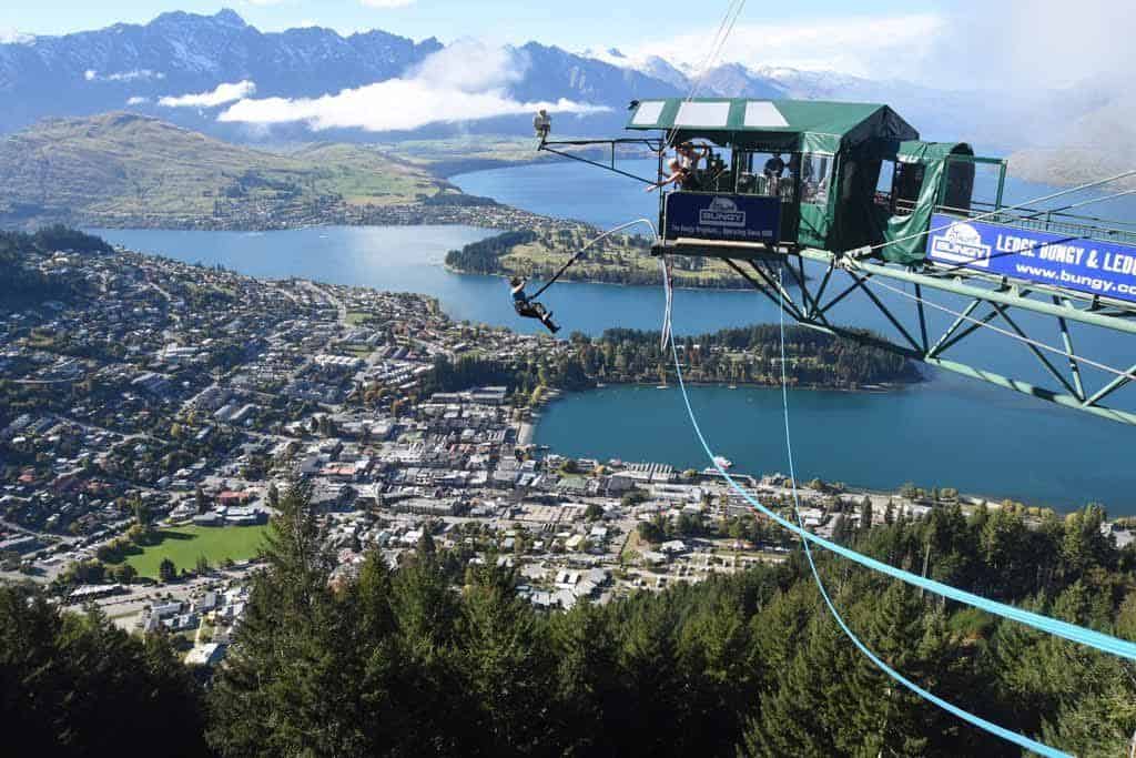 Bungy Jumping Queenstown Haka Tours