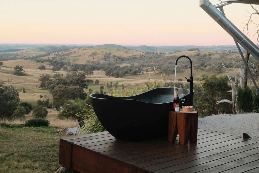 Bath Overlooking Rolling Hills In Mudgee Nsw