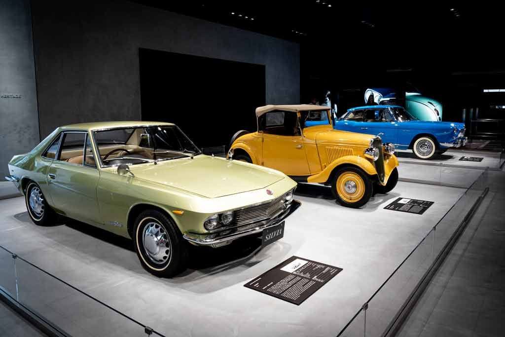 Nissan Gallery