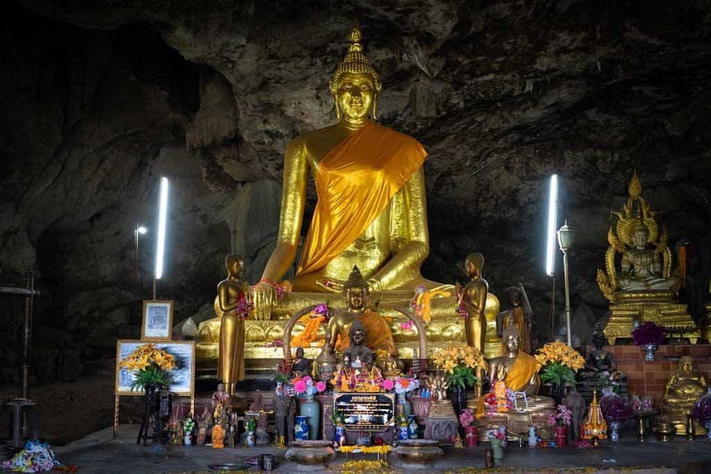 Tham Krasae Cave