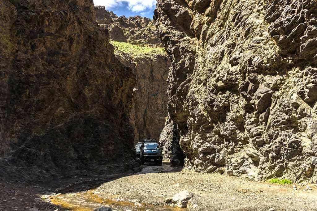 Yolyn Am Gorge